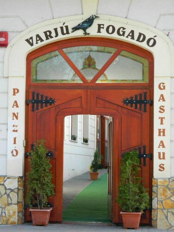 Varju Fogado Tapolca Exterior photo